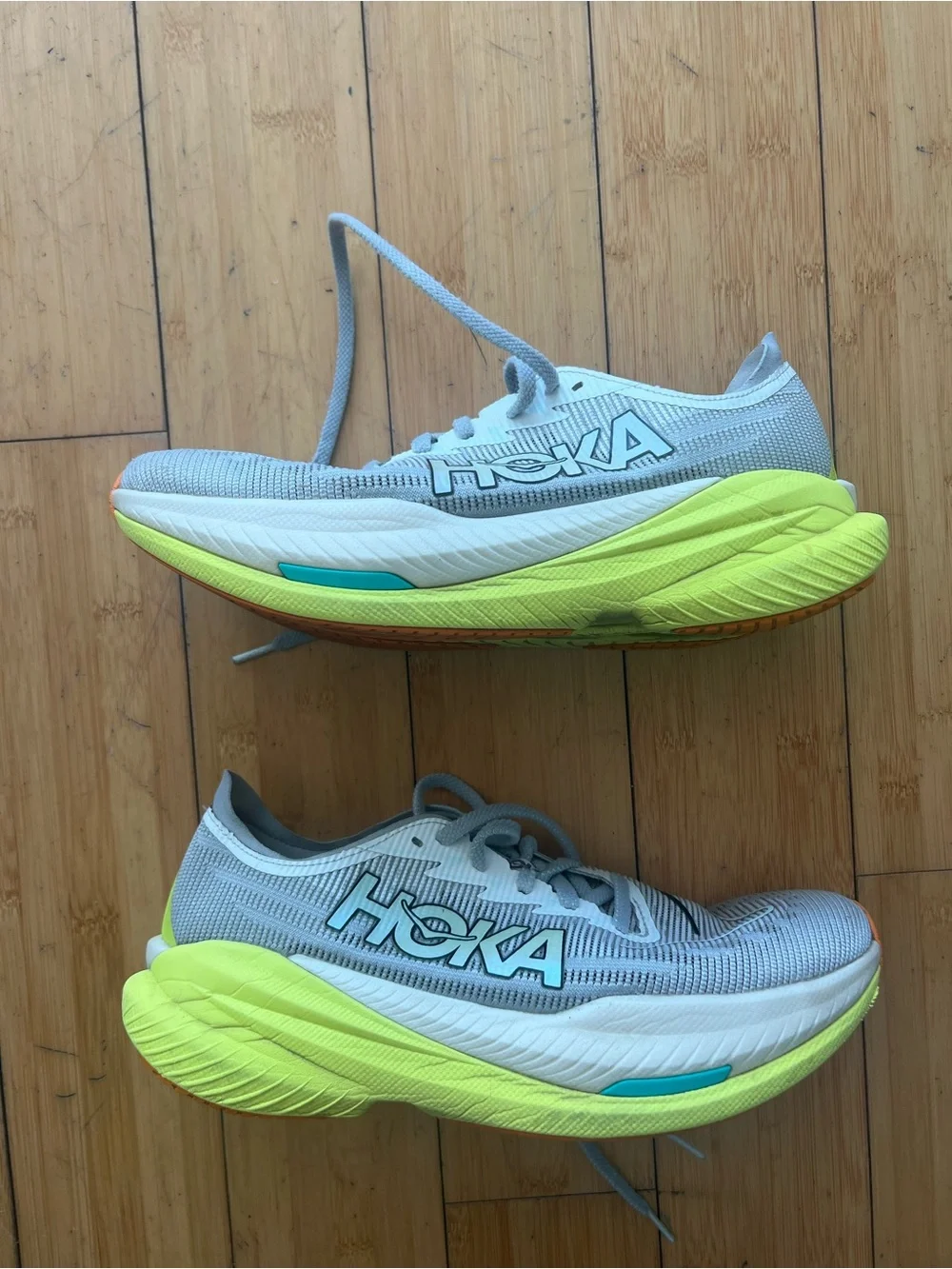 Hoka One One Carbon Fiber Men’s Running Shoes Size 9.5